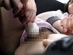 ナメたい！モミたい！吸いつきたい！ 巨乳発掘シロウト妻 即ズボナンパ生中出し！！！ 4　サンプル画像09